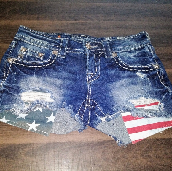 Miss Me Pants - Miss Me size 26 red white & blue shorts!